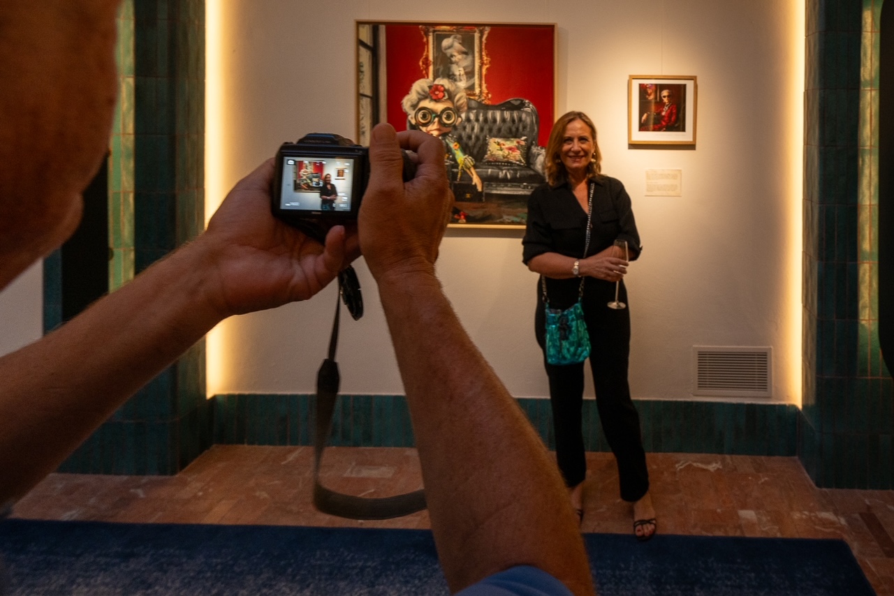Marifé Núñez en una exposición de ABU-POWER